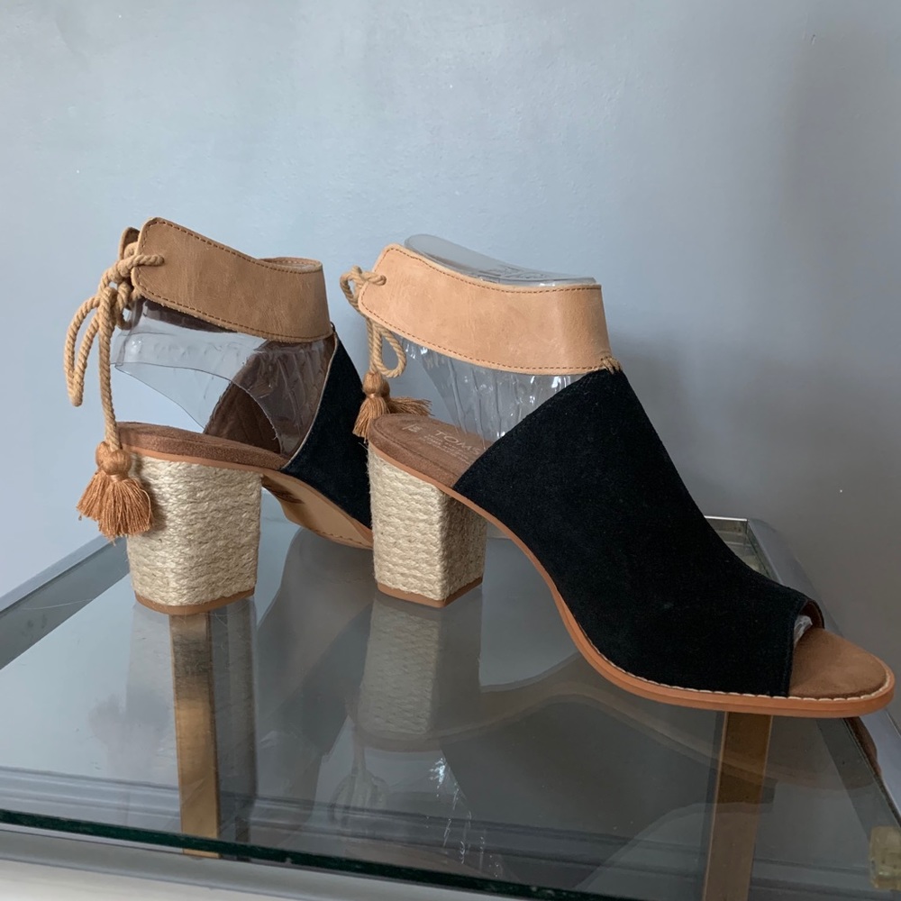 Black and Tan sandals